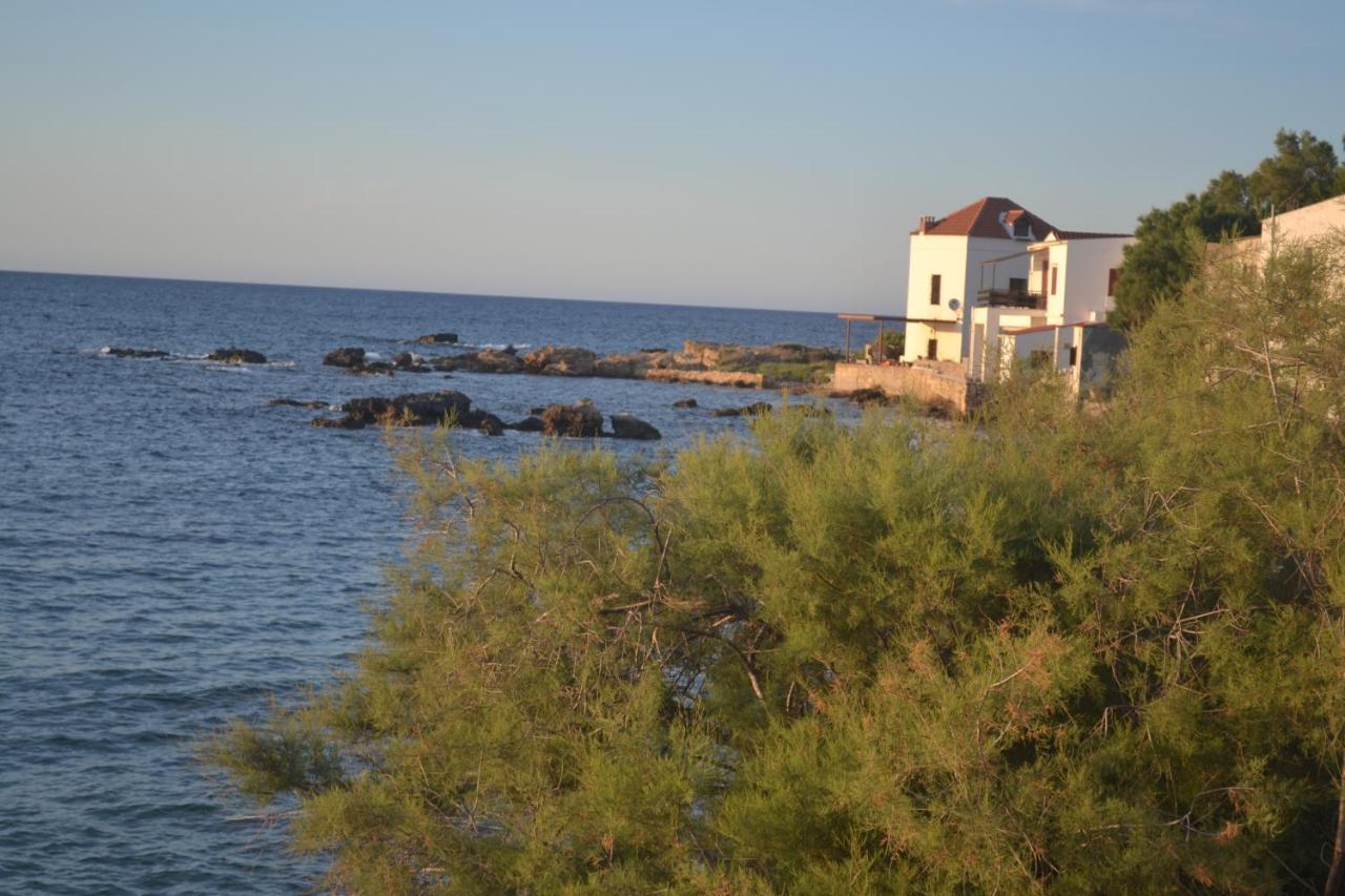 Alexandra'S Garden Houses ستالوس المظهر الخارجي الصورة