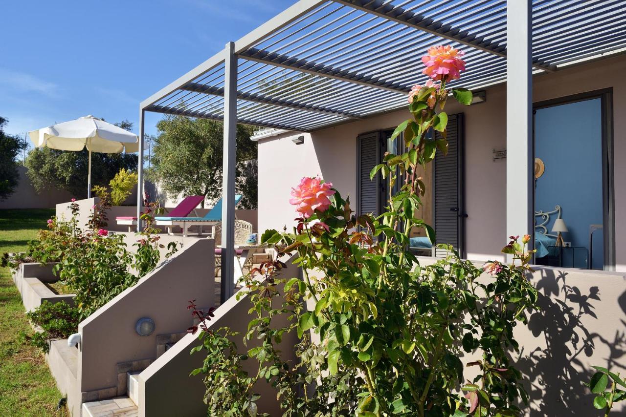 Alexandra'S Garden Houses ستالوس المظهر الخارجي الصورة